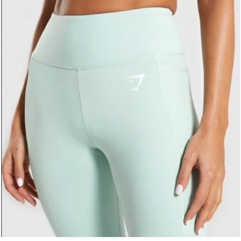 Mint Gymshark Leggings with pockets